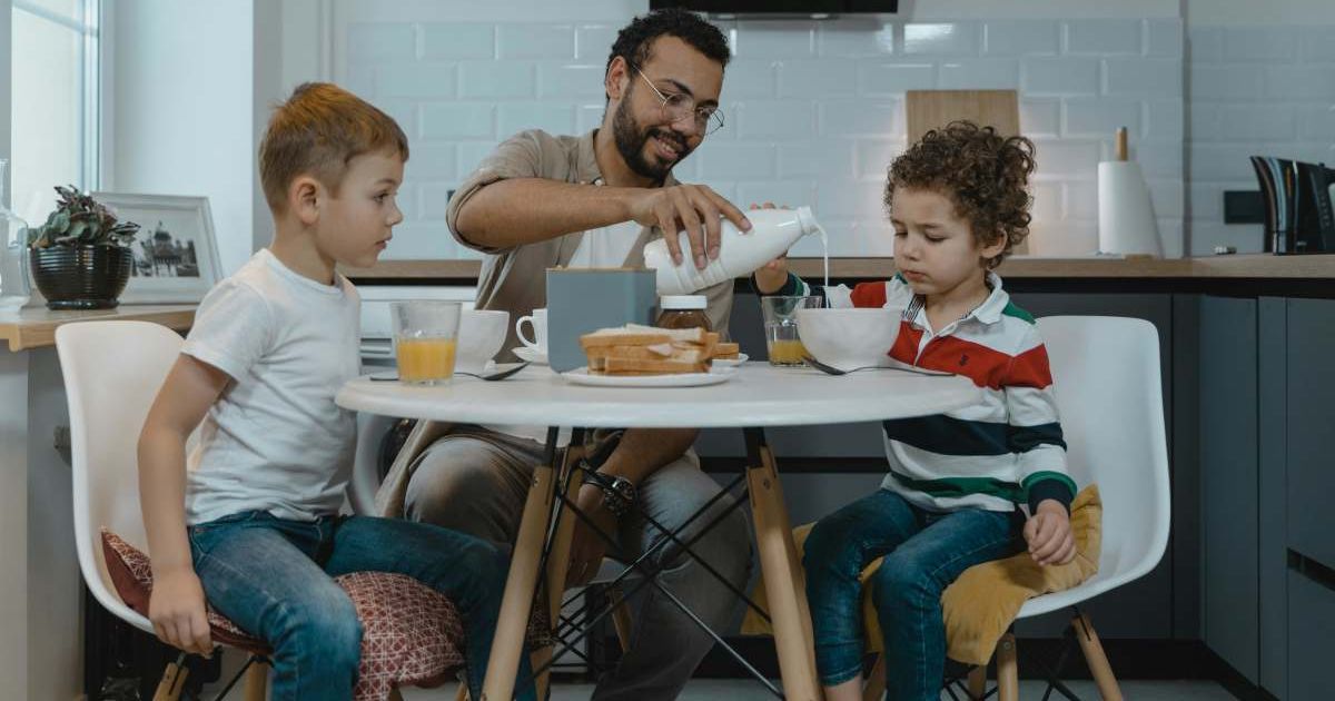 Representational image of a family having breakfast together (Cover Image Source: Photo by Tima Miroshnichenko| Pexels)