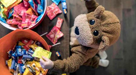 Two Beloved Candy Bars Voluntarily Recalled by Manufacturer Ahead of Halloween Due to Allergy Risks