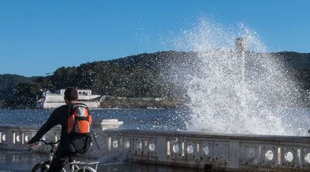 California’s Coast on High Alert After Supermoon and Heavy Storms Trigger King Tides This Week