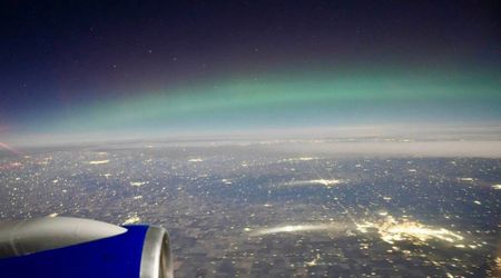 Traveler Flying to Chicago Captures Once-In-A-Lifetime View of Northern Lights From Airplane Window