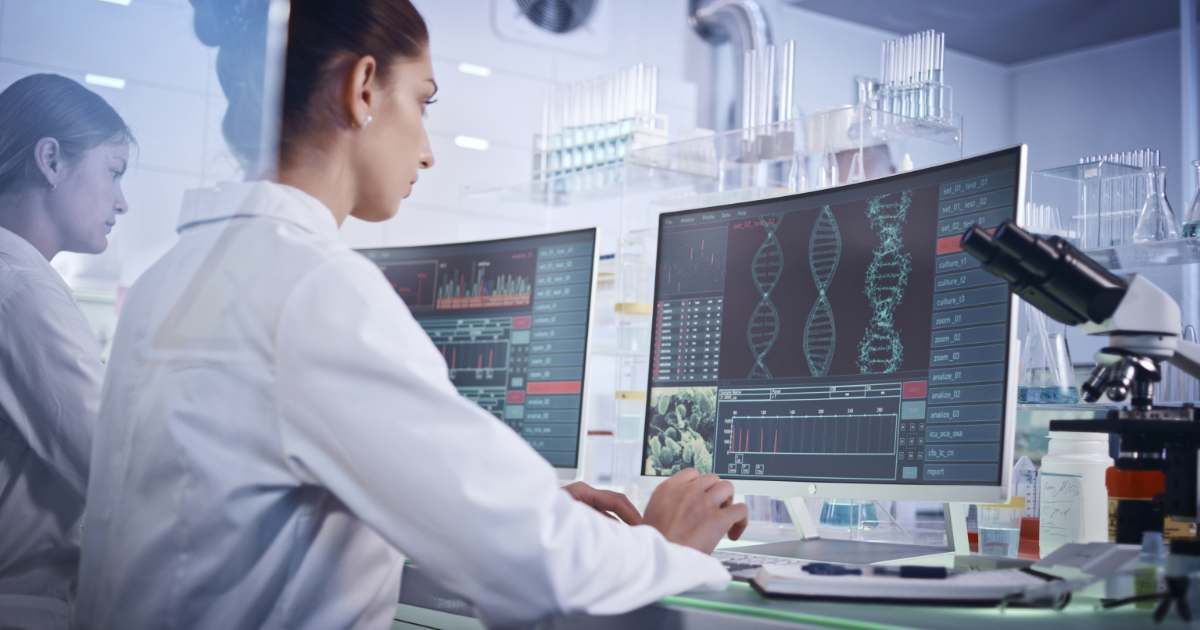 Scientists in a lab are analysing DNA on the computer. (Representative Cover Image Source: Getty Images | janiecbros)