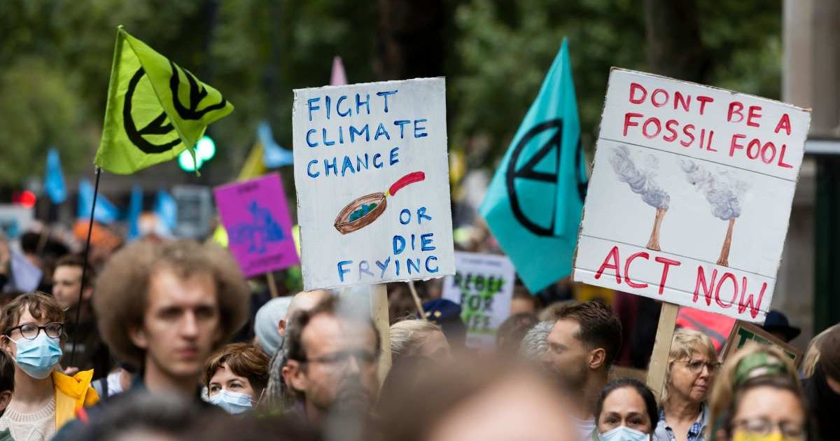 Crowd protesting against climate policy. (Representative Cover Image Source: Pexels | Centre for Ageing Better)